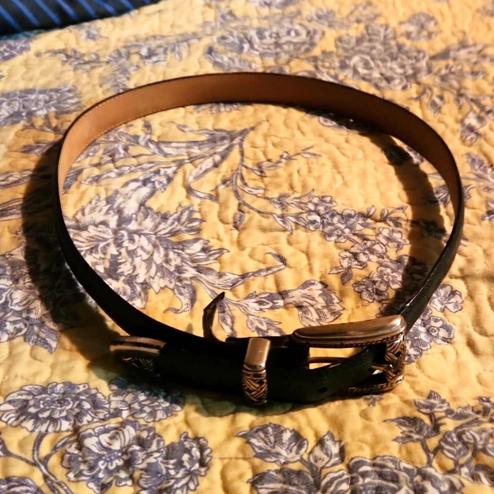 Brighton dark blue lizard tooled belt! size Small ♡